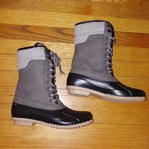 NEW cable knit rubber toe Duck Boots